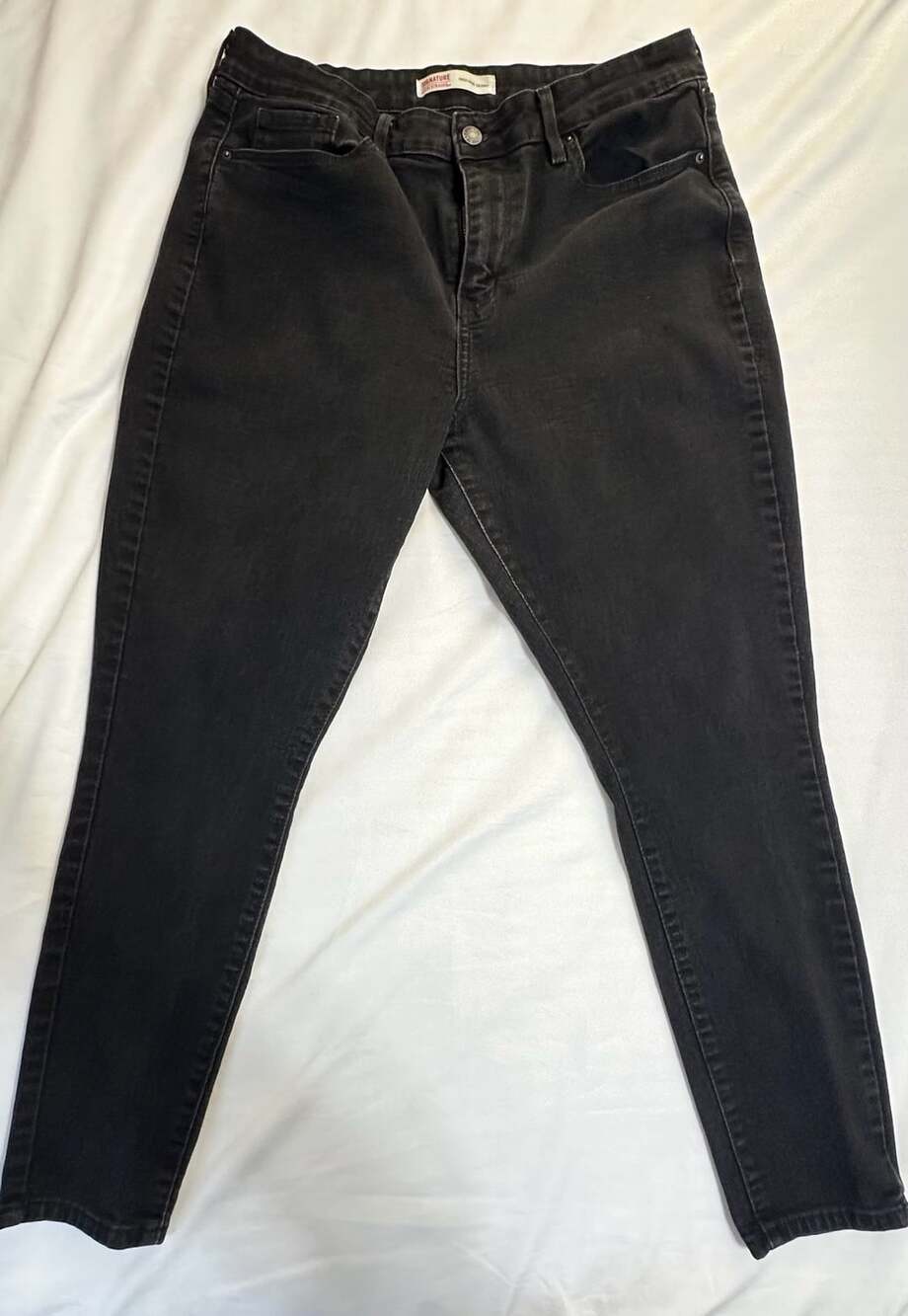 Signature by Levi Strauss & Co. High-Rise Skinny Black Jeans